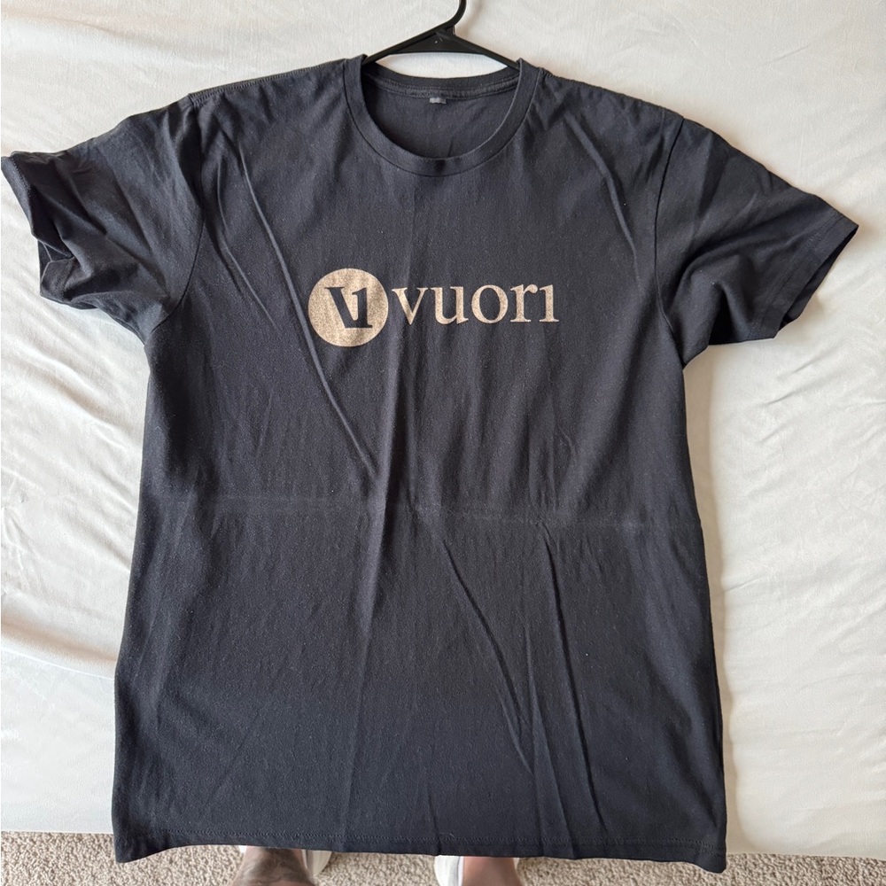 Vuori Black Short Sleeve Crew Neck Tee